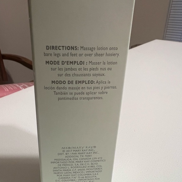 New Mary Kay Mint Bliss Energizing Lotion for Feet and Legs - 3fl. oz (D3) - Picture 2 of 4
